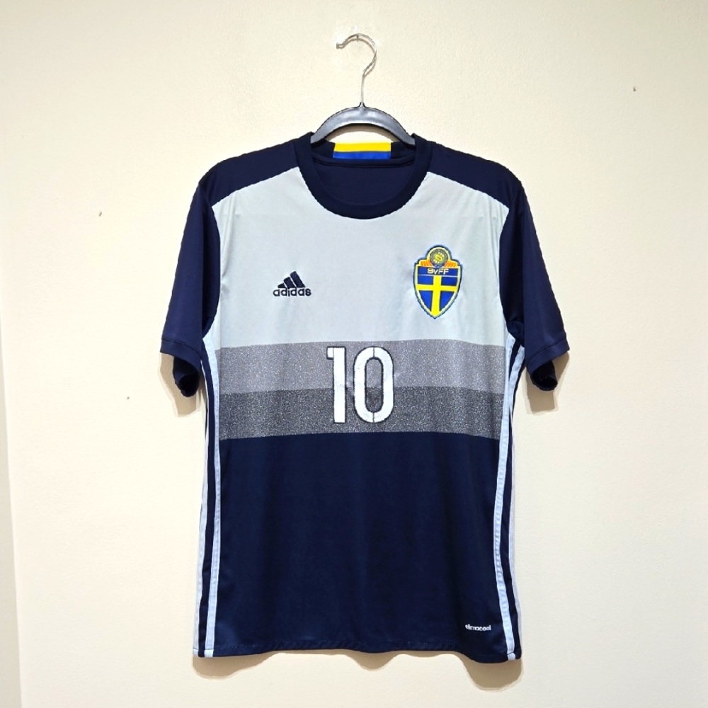 Adidas Ibrahimovic Sweden Away 2016-2017 Soccer Jersey